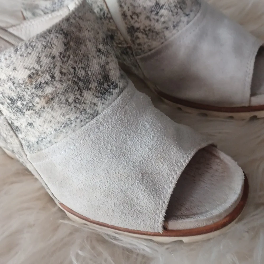 Sorel Sandals
